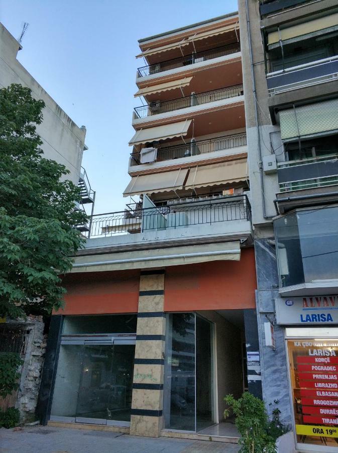 Studio By The Train Station Larissa Exterior photo